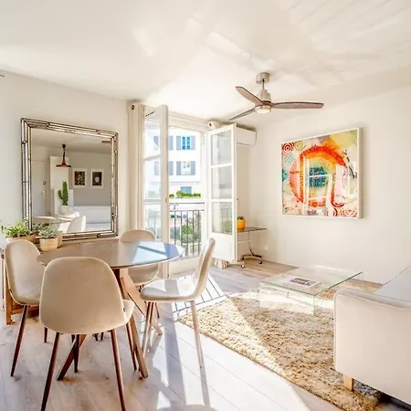 Apartment Comfortable In The Center Of St-tropez