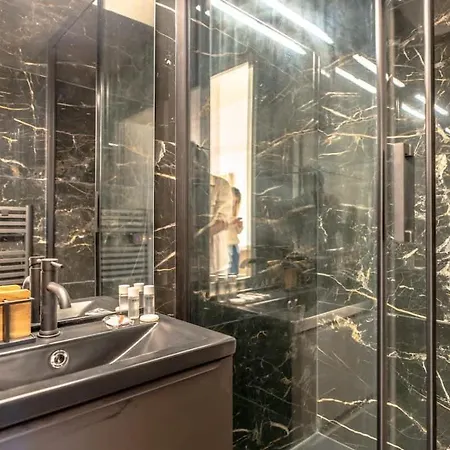 Roussel L Bright & Ac L Shellter *